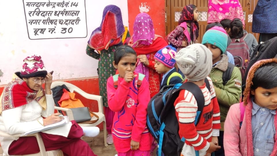 Students of primary school run in Charkhi Dadri Ravidas Nagar Dharamshala evacuated after dispute