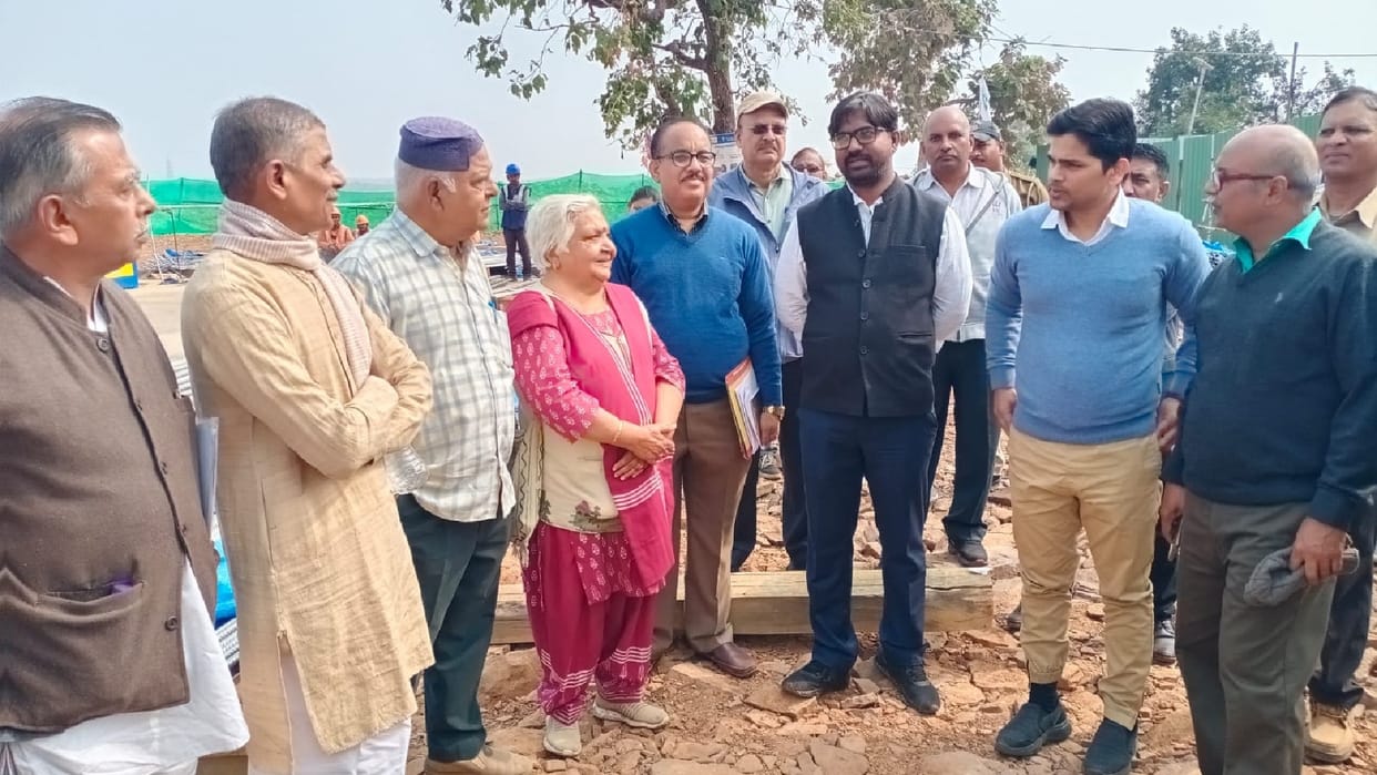 Why is the government cutting the mountain of Omkareshwar