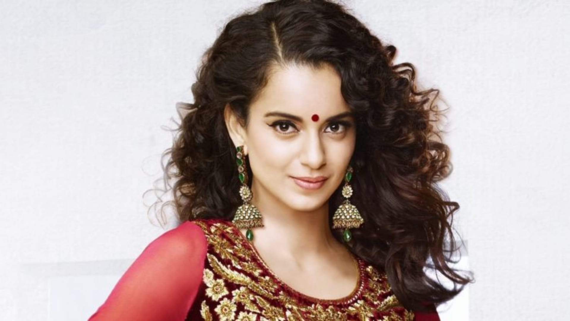 Emergency Chandramukhi 2 Actress Kangana Ranaut controversial comment on Gen Z says they are like gajar muli
