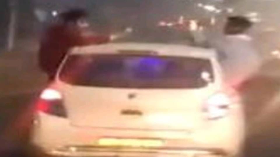 youth stunted in a car speeding on highway for reel police arrested one In Agra