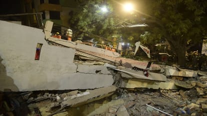 Lucknow Building Alaya Apartment accident Screams kept echoing from the debris Relatives kept crying outside