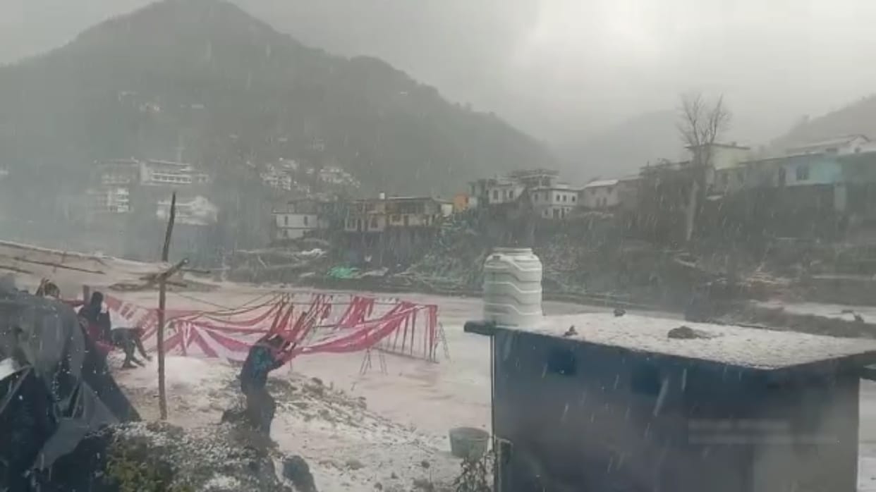 Uttarakhand Weather Update  Heavy Hailstorm in Mussoorie and snowfall expected