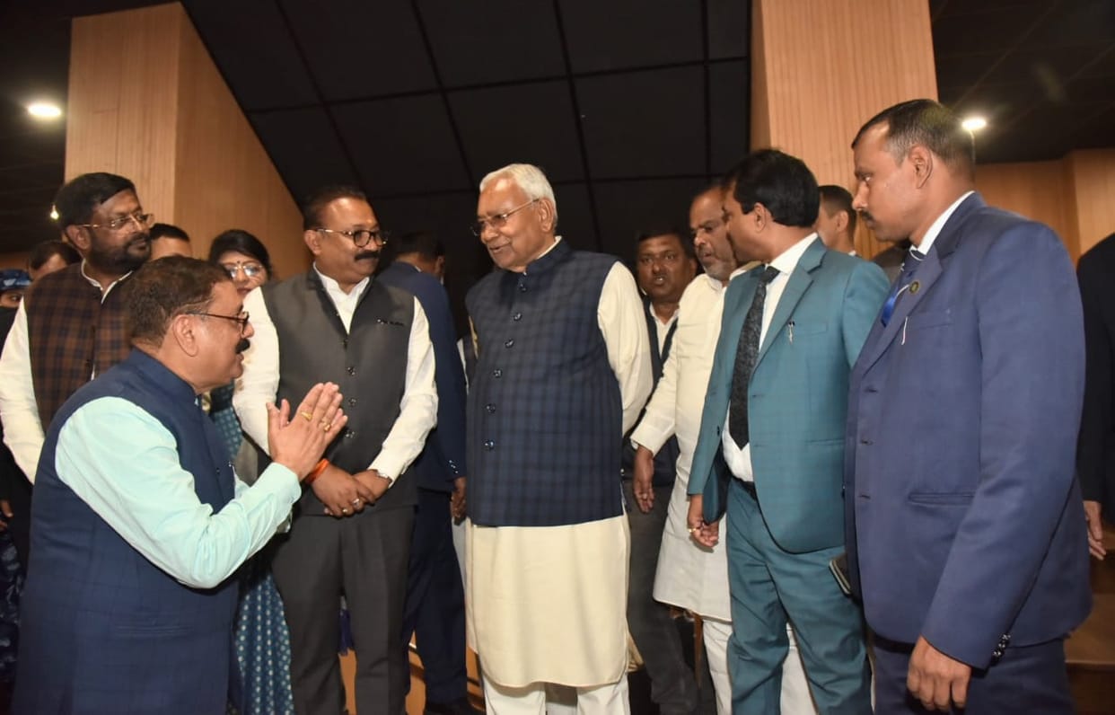 Bihar: Nitish Kumar showed the way out to Upendra Kushwaha, said- leave as soon as possible