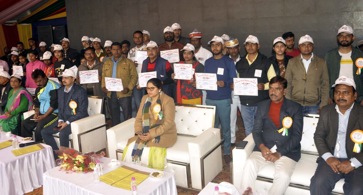 people taken oath of voting