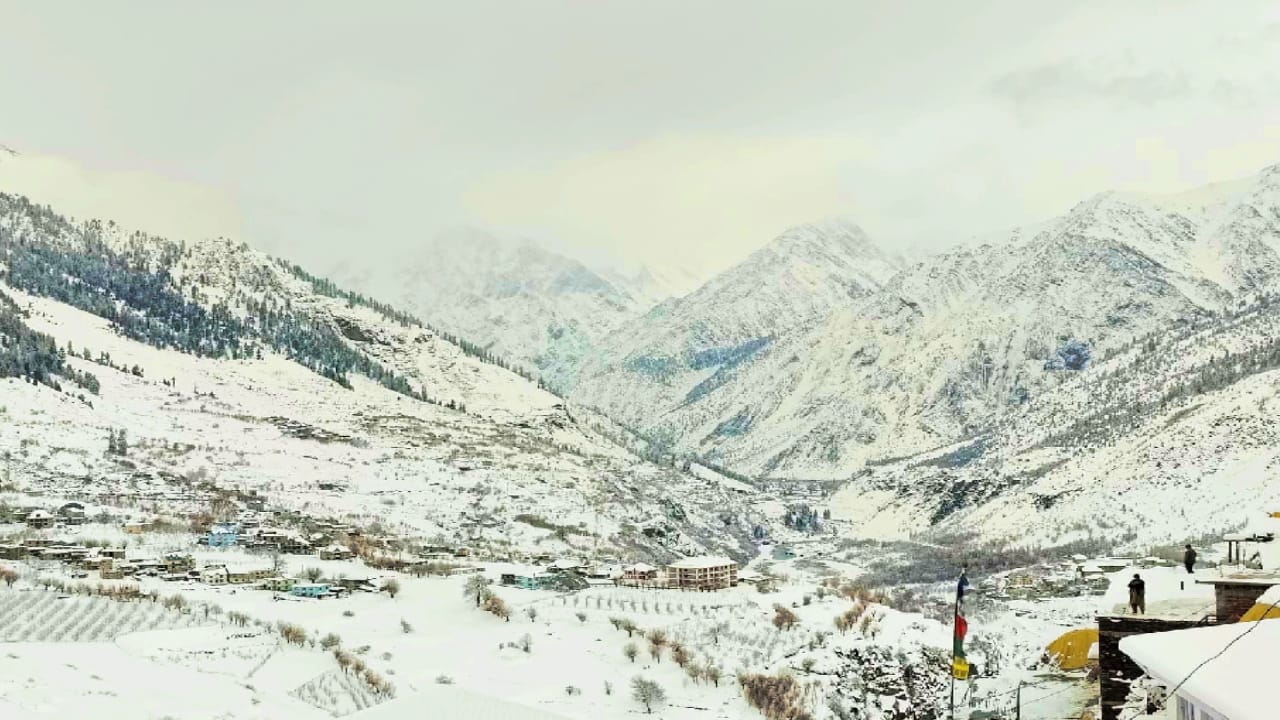 Himachal weather, Avalanche occurred at three places, warning for five districts, 239 roads including Atal Tun