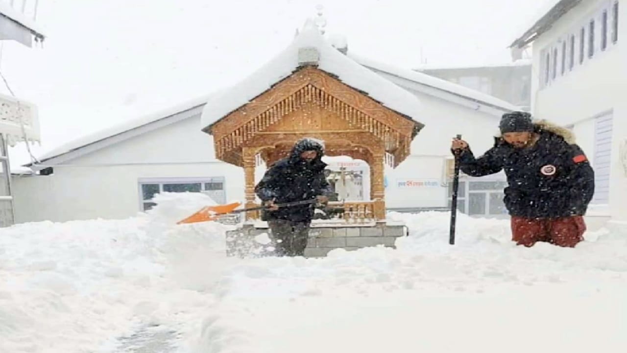 Himachal weather, Avalanche occurred at three places, warning for five districts, 239 roads including Atal Tun