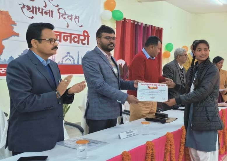 House key handed over to 15 beneficiaries