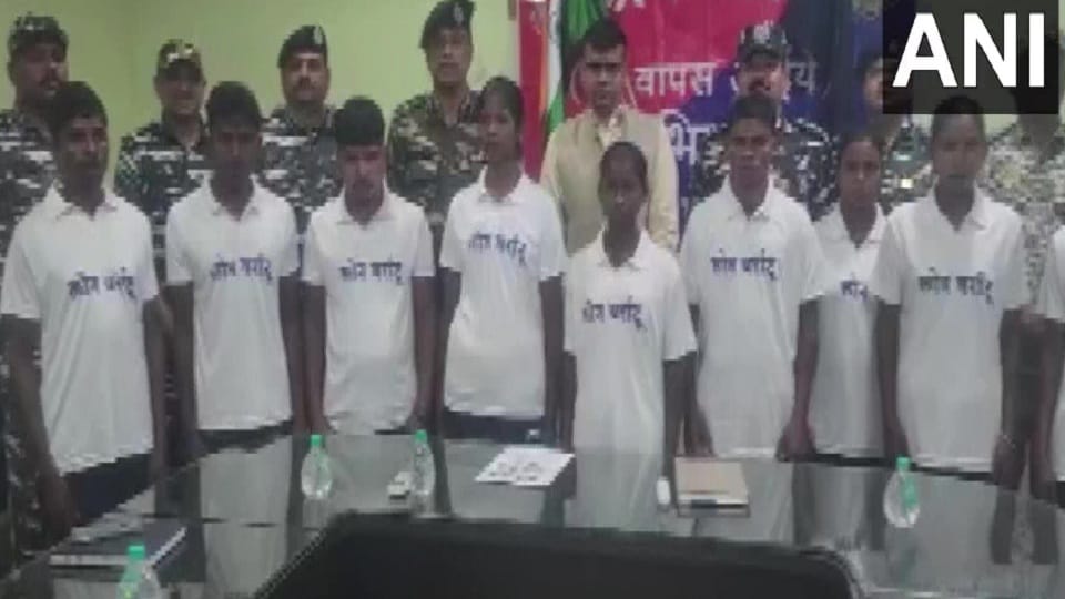 Chhattisgarh : 10 Naxals surrendered on Jan 25 in Dantewada.