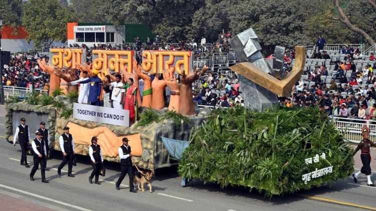 गृहमंत्रालय ने पहली बार एनसीबी की झांकी का प्रदर्शन किया।