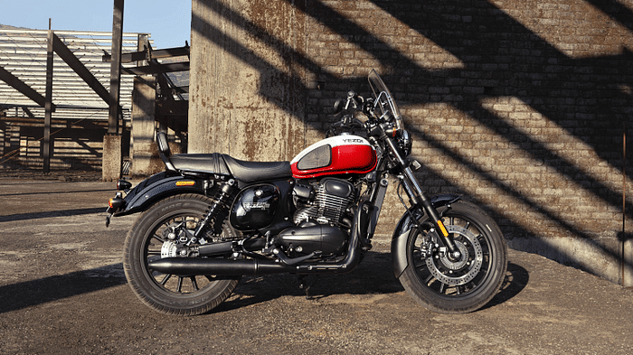 Five roadster bikes in india price engine features, Harley royal enfield yezdi triumph honda