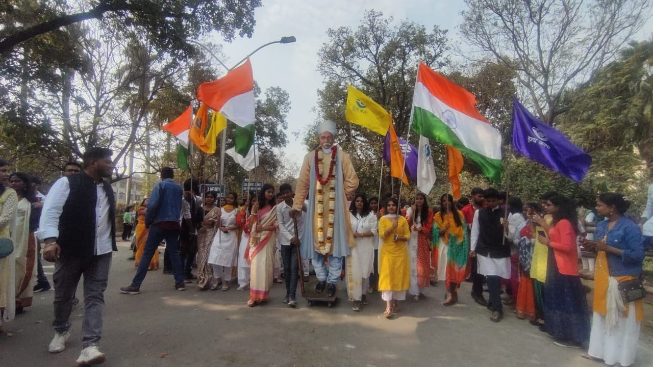 bhu foundation day 1300 acres of campus was a sight to see, glimpses from Kovid to G20 were seen