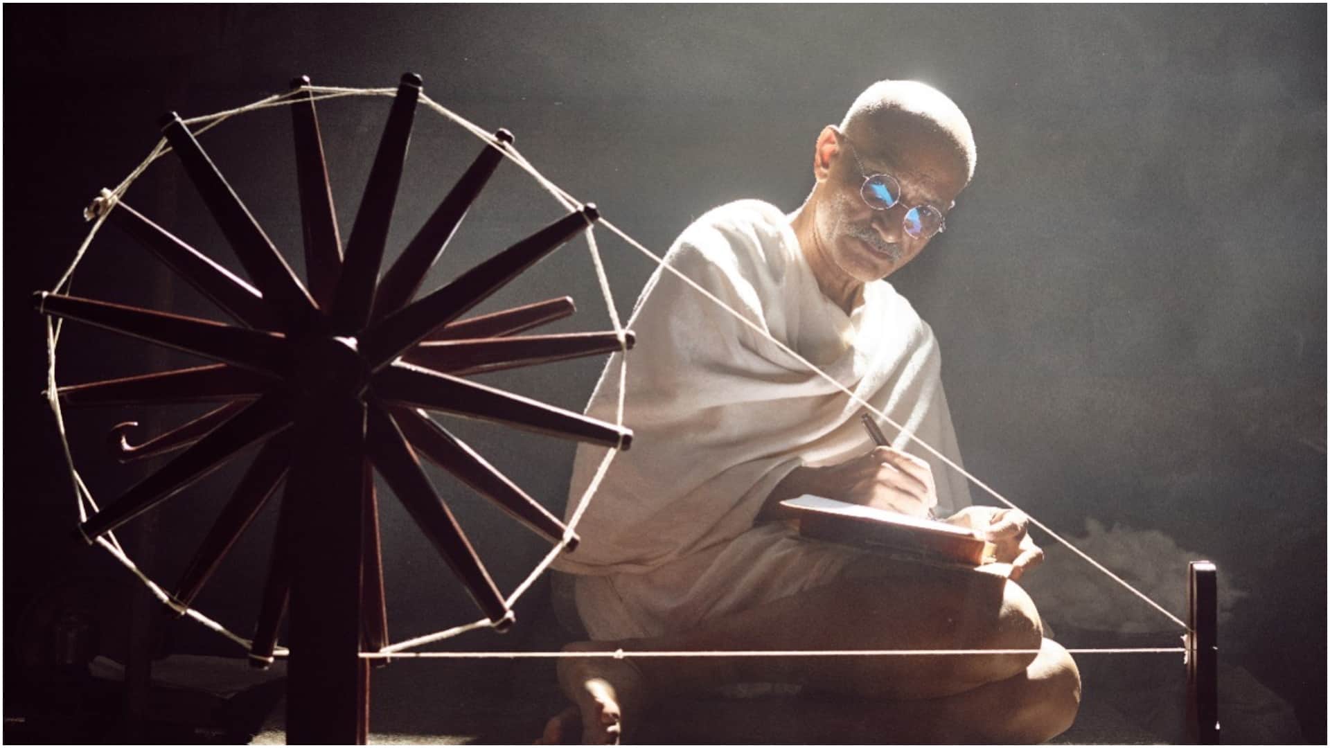 Monday box office report shahrukh khan pathaan gadhi godse ek yugh day 5 varisu thunivu collection
