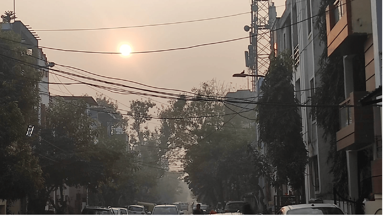 Shadow fog in Indore, coolness also increased due to lack of sunlight