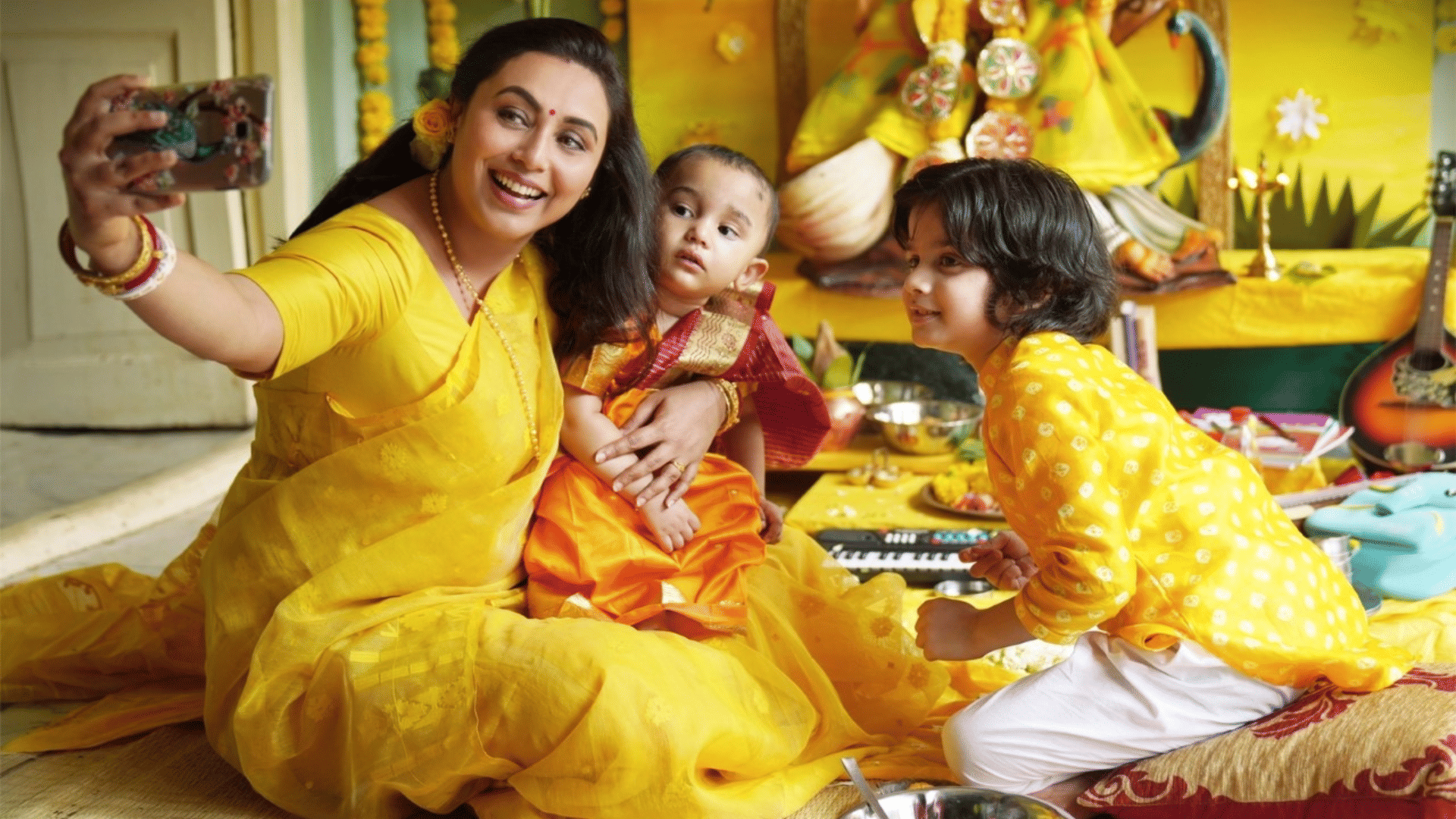 Box office report tu jhoothi main makkar pathaan mrs Chatterjee vs Norway zwigato Friday collection