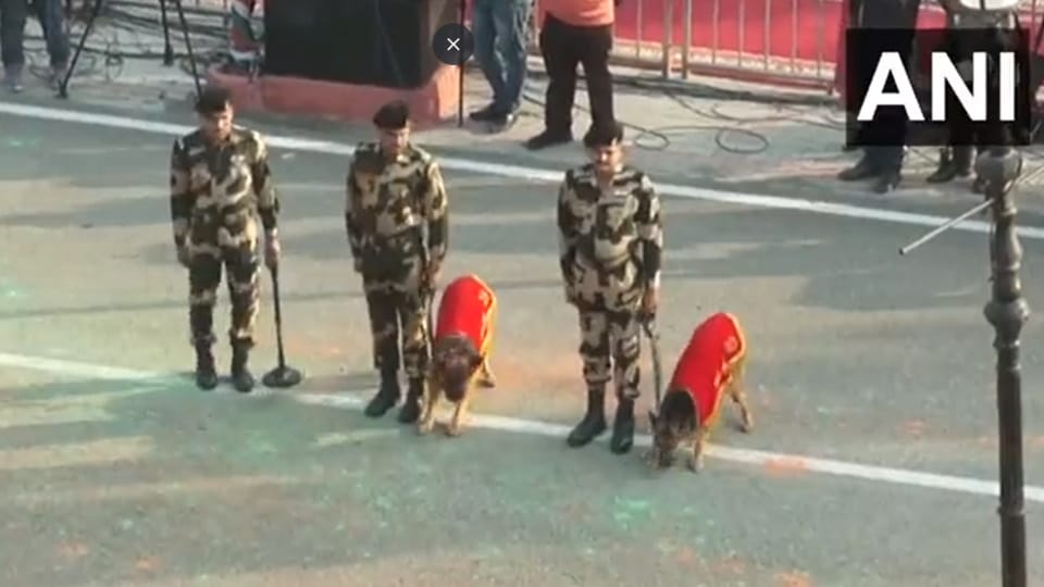DIG BSF Sanjay Gaur unfurled national flag at Attari-Wagah border On occasion of Republic Day 2023