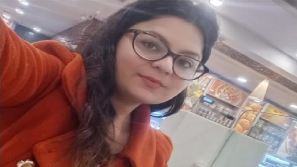 Lucknow Building Collapse Shabana s body found from debris of razed Alaya apartment