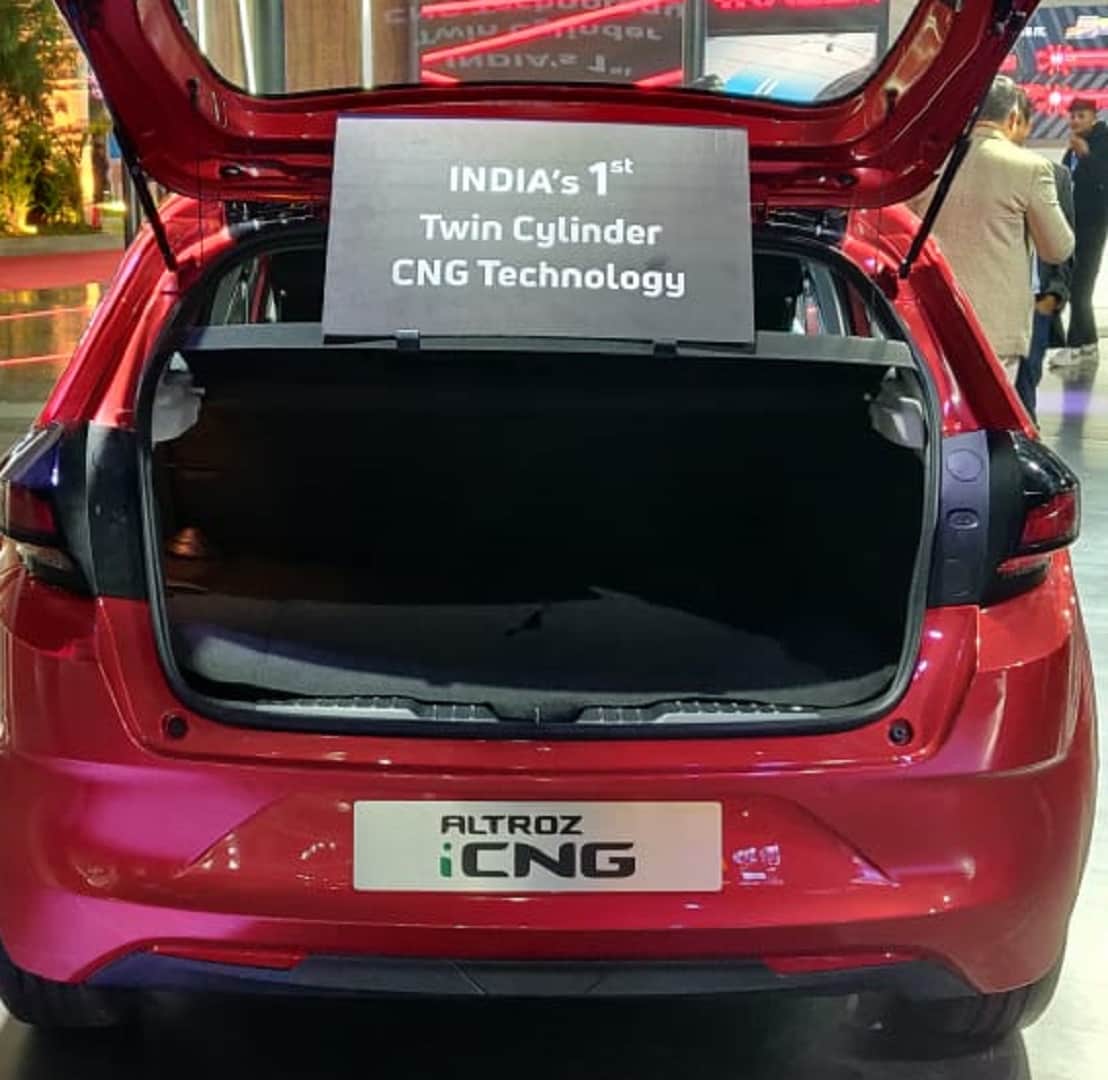 Tata Altroz CNG Car Launch Date in India Know Segment First Features Specs News in Hindi