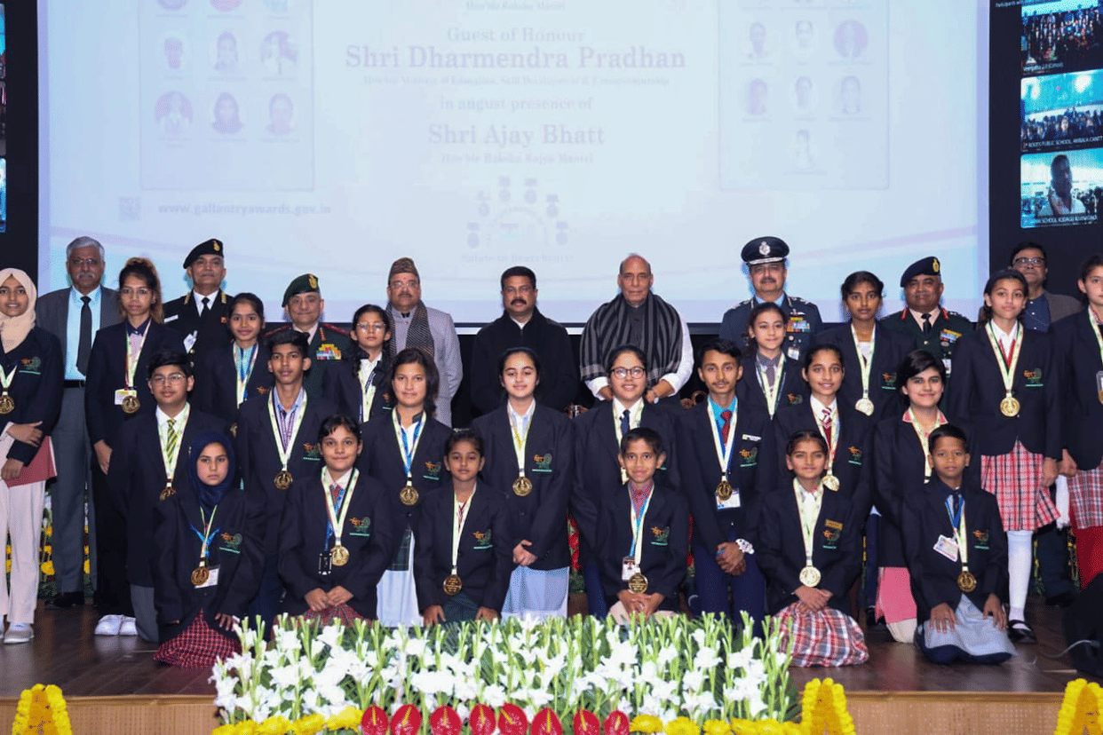 Union ministers Rajnath Singh Dharmendra Pradhan felicitate Super 25 awardees of Veer Gatha contest