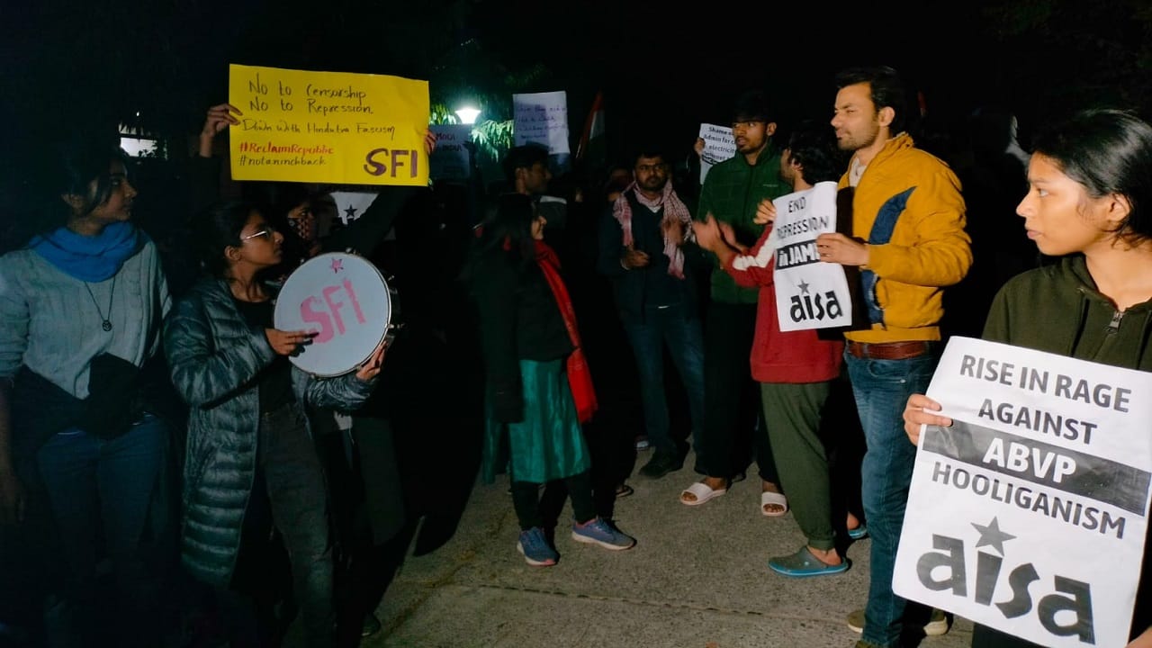 BBC Documentry Left organizations take out protest march in JNU campus