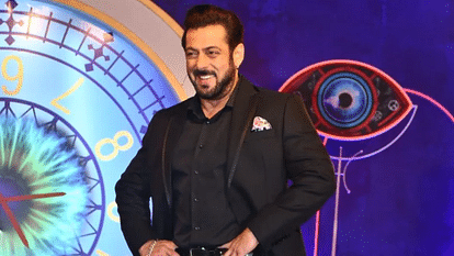 Bigg Boss 16 Episode 119 Farah Khan Replaces Salman Khan As Host