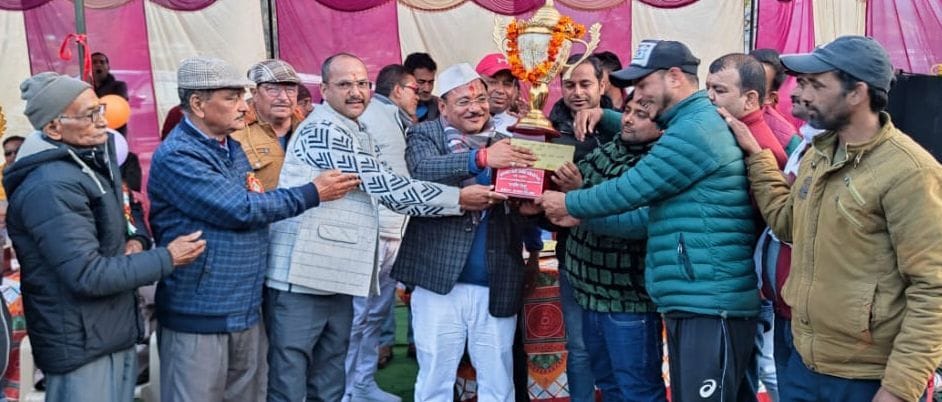 Ganai Wins Cricket Tournament