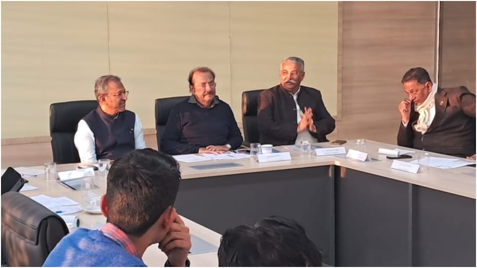 International Expo in Jodhpur from March 20 REPC chairman Rajeev Arora took meeting CM Ashok Gehlot