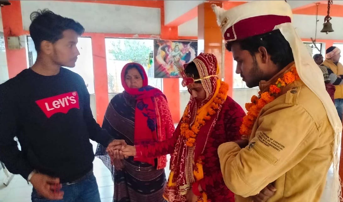 Family succumbed to daughter's insistence, married her lover in the temple