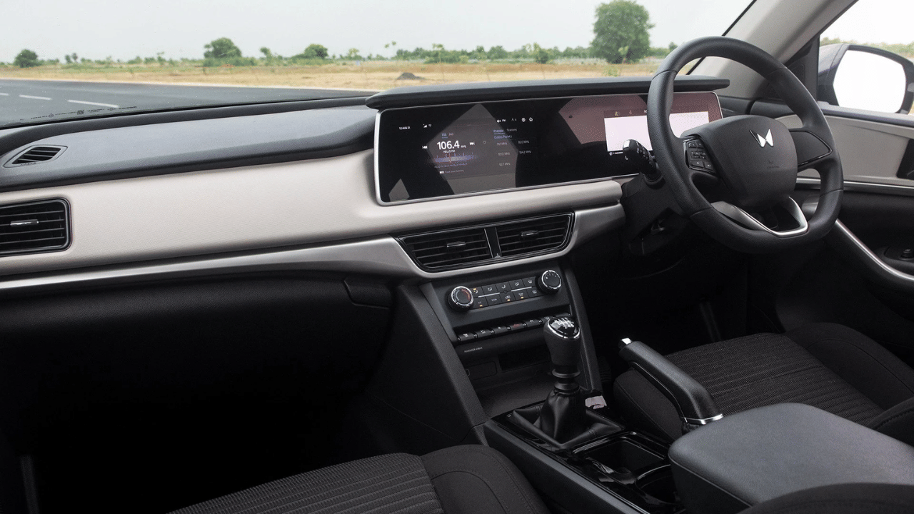 dual zone ac feature comes in these five suvs, kia seltos toyota innova hycross maruti invicto
