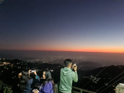 Mussoorie: पहाड़ों की रानी में आज से शुरू हो रहा विंटर लाइन कॉर्निवाल, जानिए स्टार नाइट में क्या होगा खास Mussoorie Winterline Carnival 2023 Starts From Today Folk Singers will Give Performance in star night