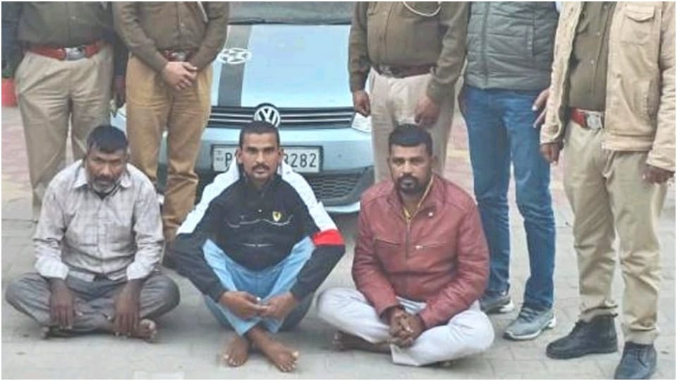 Theft revealed in Jodhpur car showroom police caught three miscreants of interstate gang