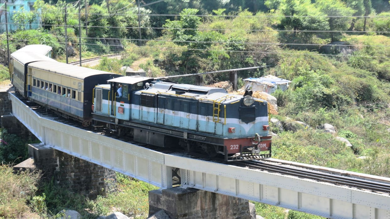 Train reached Jogindernagar railway station without passengers after eight months
