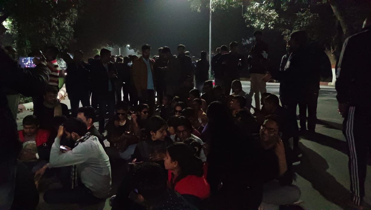 Accused of molesting disabled girl student got bail angry BHU students protestat Vc residence