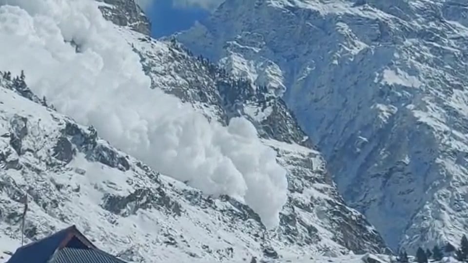 Four killed in avalanche in the French Alps
