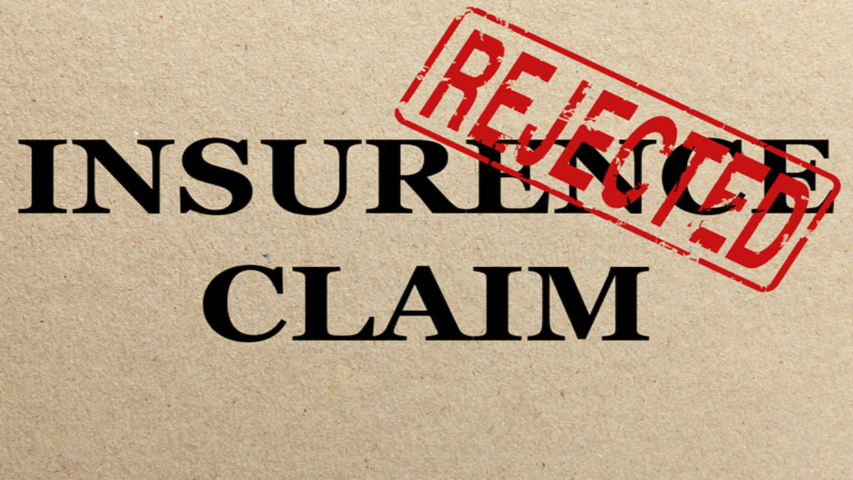 Consumer Forum ordered insurance company to pay 11 lakh and interest