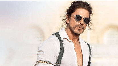 #AskSRK: 'पांच बार पठान देखी, एक करोड़ दे दो' फैन की डिमांड सुन उड़े शाहरुख के होश, बोले- इतना रिटर्न तो... फिल्म पठान
