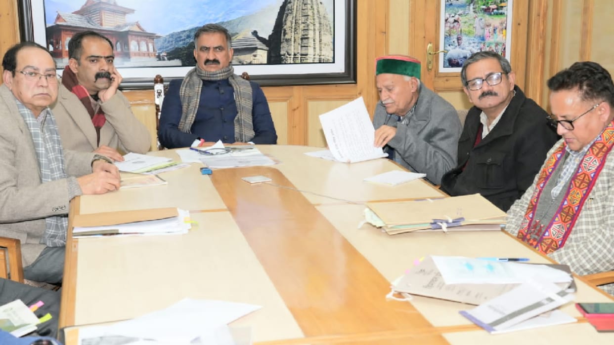 Complaint of destitute animals can be made on the cm helpline in himachal