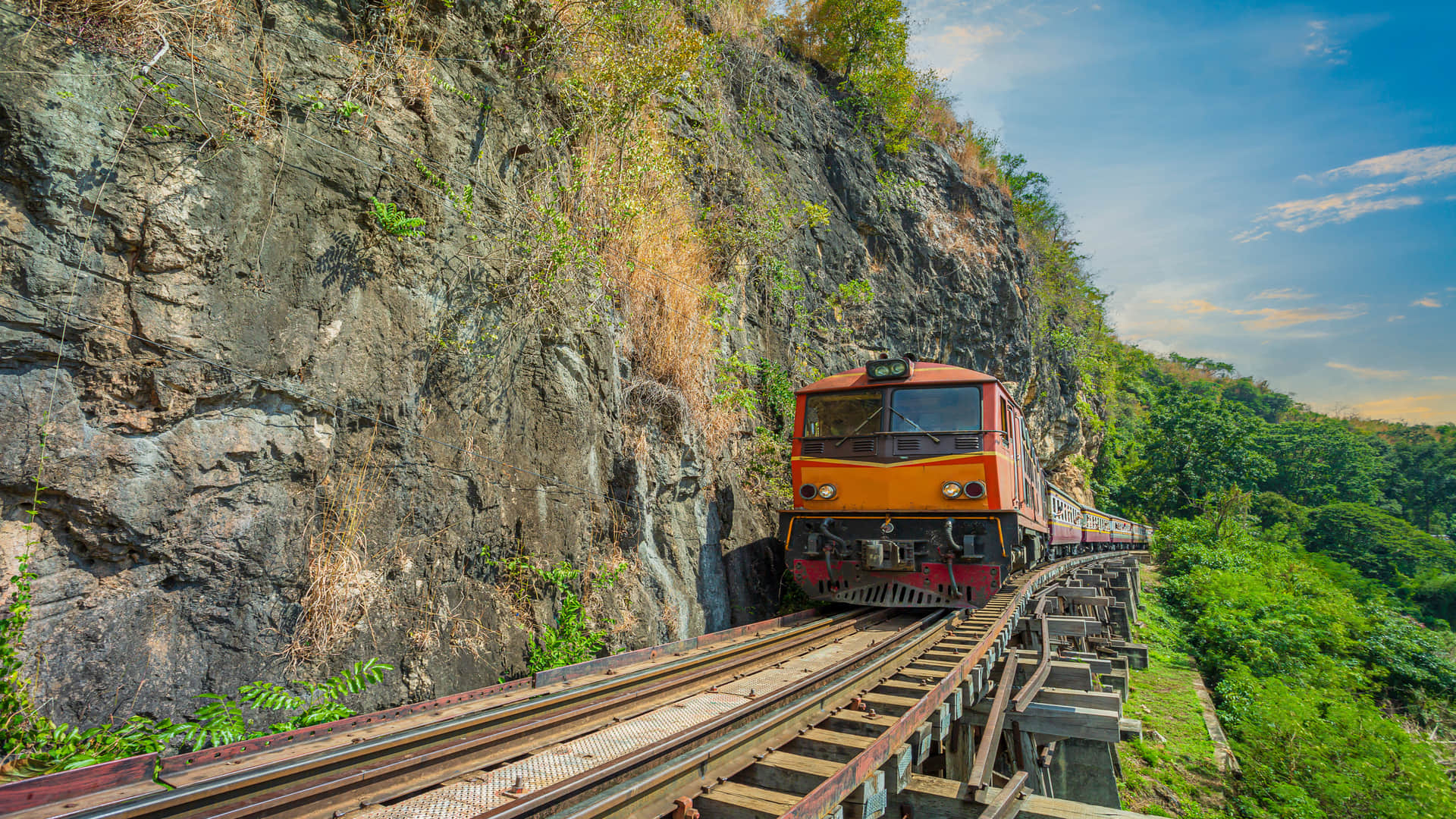 Death Railway Track Thailand Rail Route Construction Cause Death 1 Lakh 20 Thousand People News in Hindi