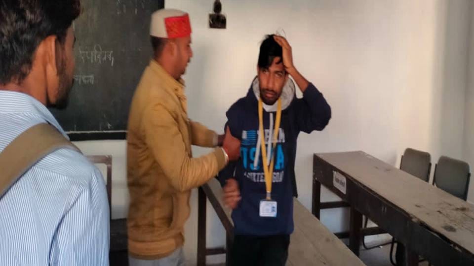 BA second year Student injured after plaster fell on his head in Agra College