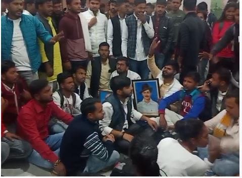 Examination is near, students are under pressure to change the subject, administrative building is locked