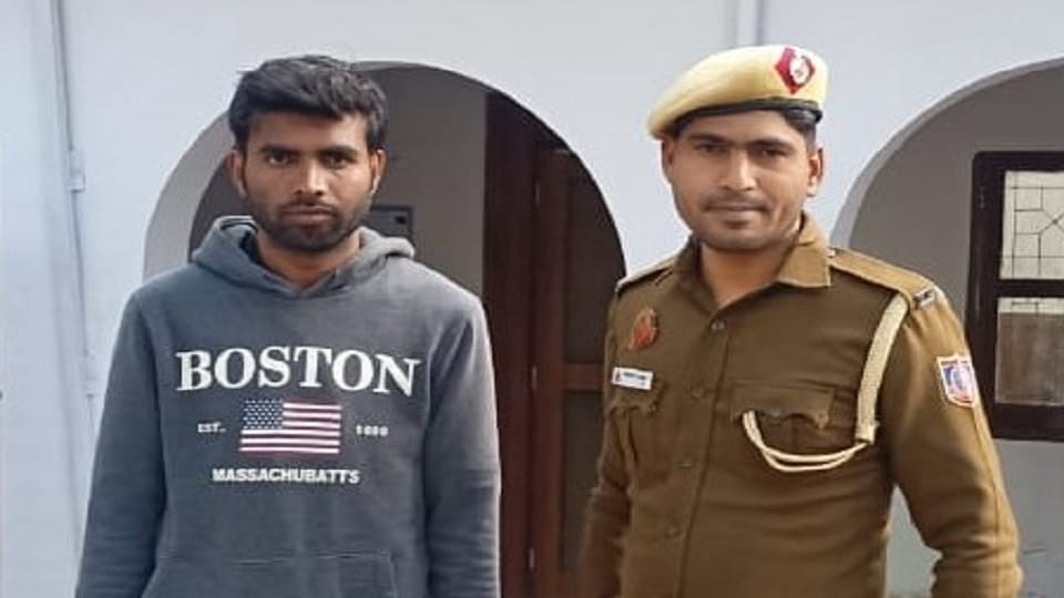 Youth arrested for blackmailing women after befriending them through social media