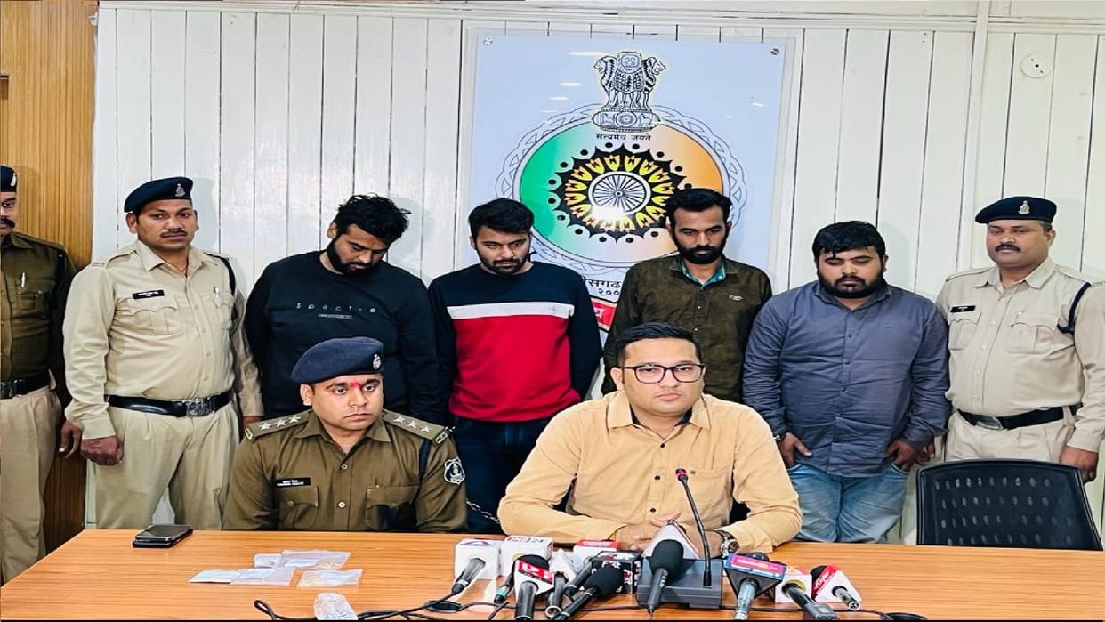 four robbers arrested for chain snatching in raipur CG