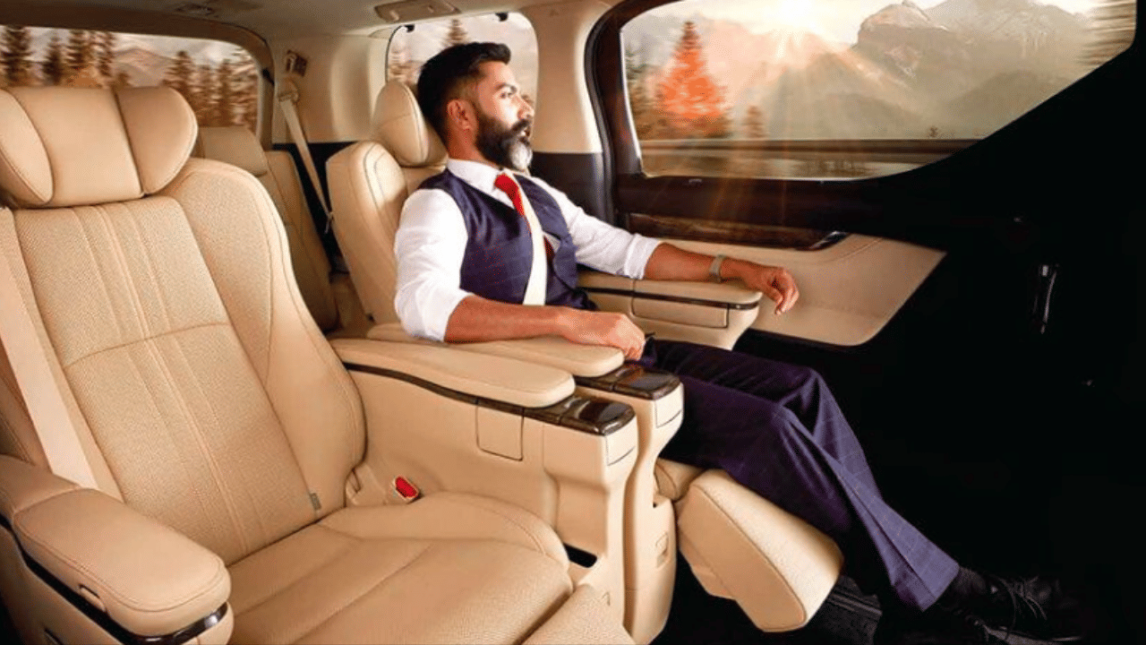 toyota hybrid vellfire and mercedes v class is the right choice of those who travel with luxury, know feature