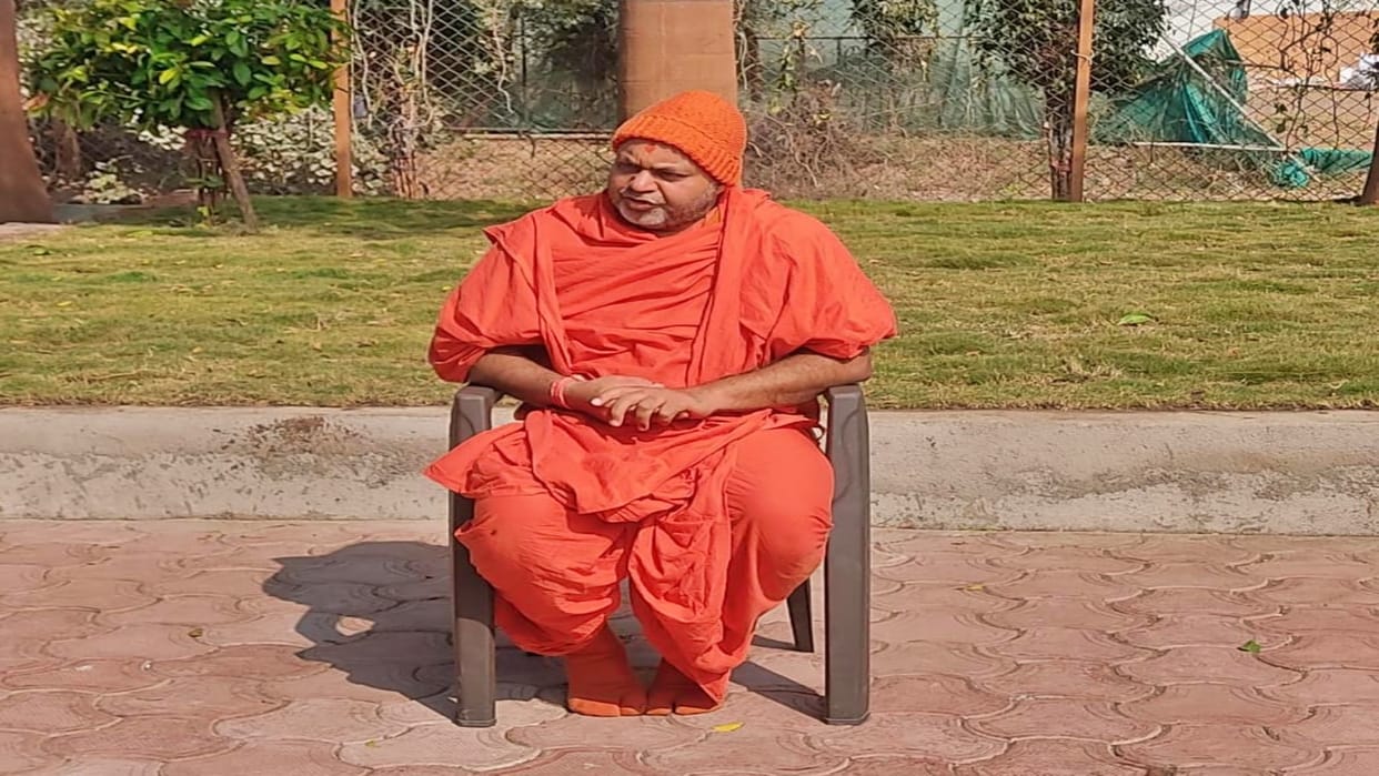 Ujjain Saints of Swaminarayan Sampraday Vadtal built eye hospital instead of temple