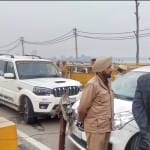 अजनाला के काफिले की तस्वीर, जिसको पुलिस ने रोका है