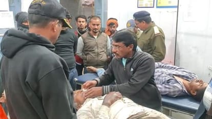 बाप की मौत, बेटे की हालत गंभीर