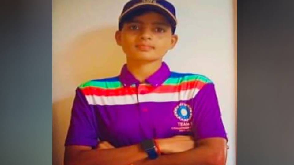 star bowler Sonam Yadav will play in Women IPL from Mumbai Indians bought by team for 10 lakhs