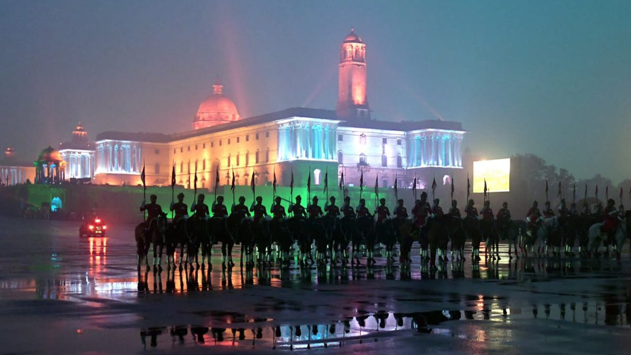 Beating the Retreat ceremony Updates at Vijay Chowk Delhi Drone Show President Droupadi Murmu PM Modi