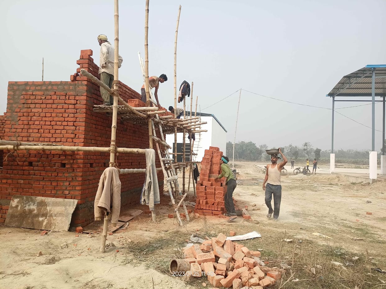 Dumping ground work incomplete, throwing garbage on the roadside