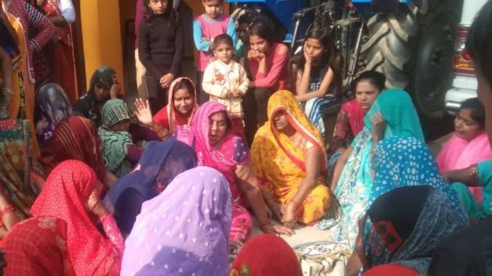 Innocent died after falling from a tractor in Mainpuri