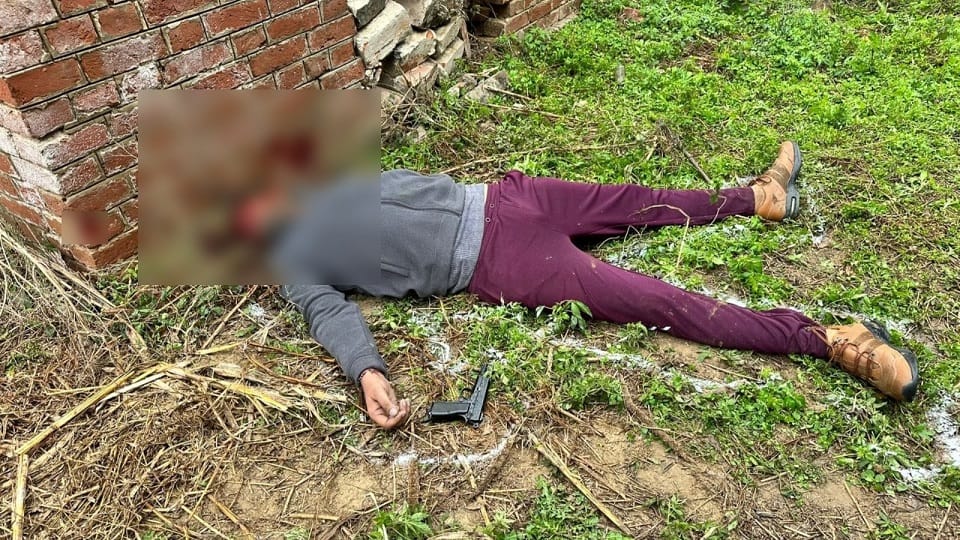 Hapur police shot miscreants Manoj Bhati involved in Lakhan murder case
